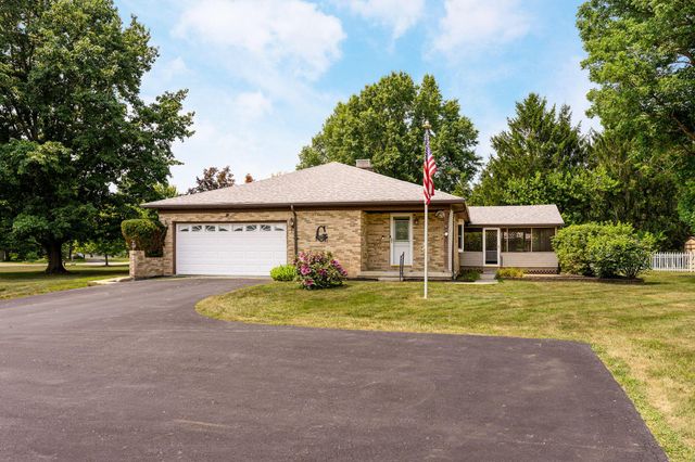 7252 Fox Den Court NW, Pickerington, OH 43147