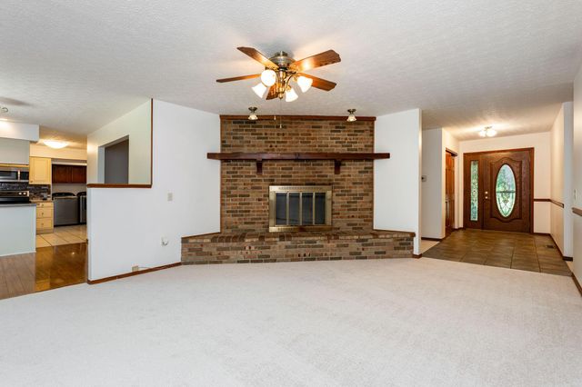 7252 Fox Den Court NW, Pickerington, OH 43147