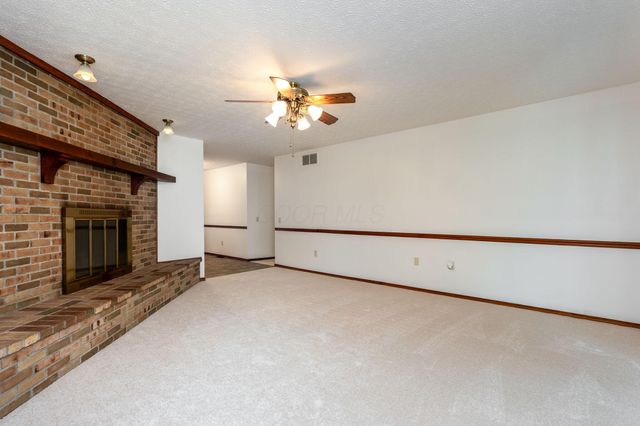 7252 Fox Den Court NW, Pickerington, OH 43147