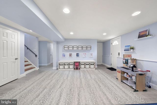 2133 BLACKHORSE DR, Warrington, PA 18976