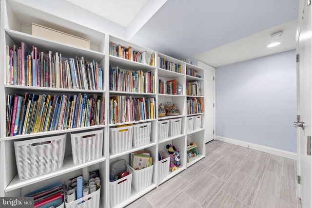 2133 BLACKHORSE DR, Warrington, PA 18976