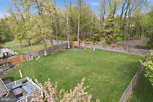 2133 BLACKHORSE DR, Warrington, PA 18976