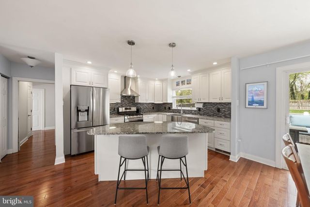 2133 BLACKHORSE DR, Warrington, PA 18976