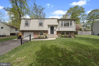 2133 BLACKHORSE DR, Warrington, PA 18976