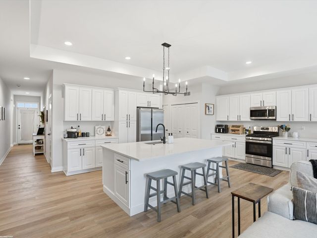 47121 Rosa Court, New Baltimore, MI 48047