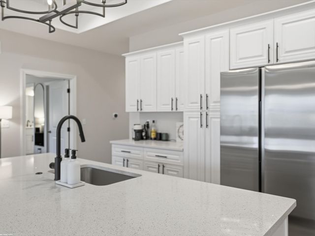 47121 Rosa Court, New Baltimore, MI 48047