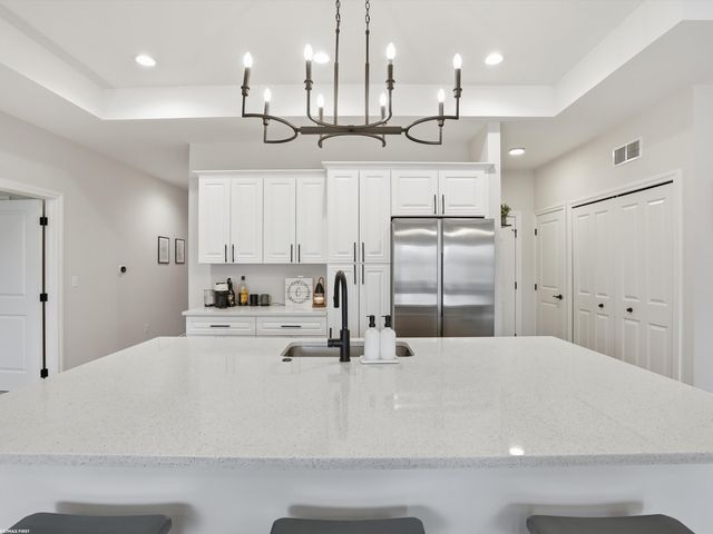 47121 Rosa Court, New Baltimore, MI 48047