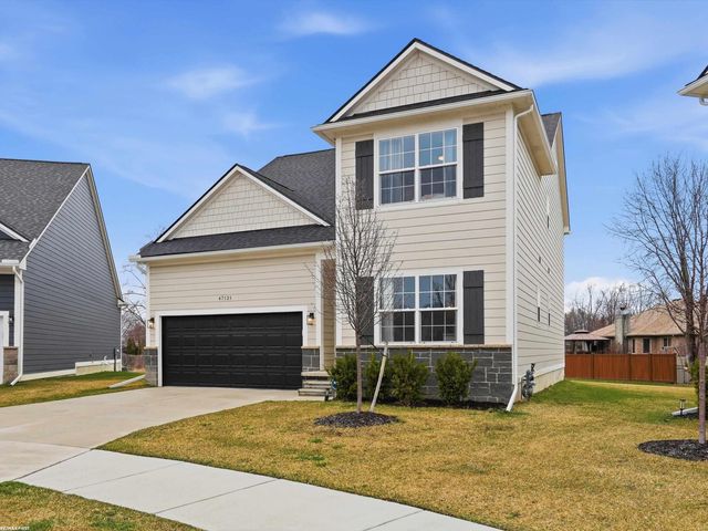 47121 Rosa Court, New Baltimore, MI 48047