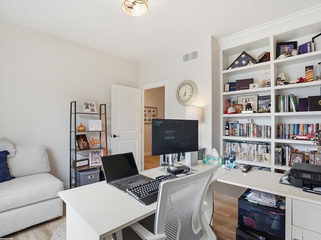 47121 Rosa Court, New Baltimore, MI 48047