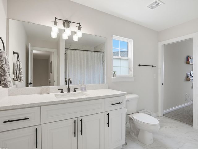 47121 Rosa Court, New Baltimore, MI 48047