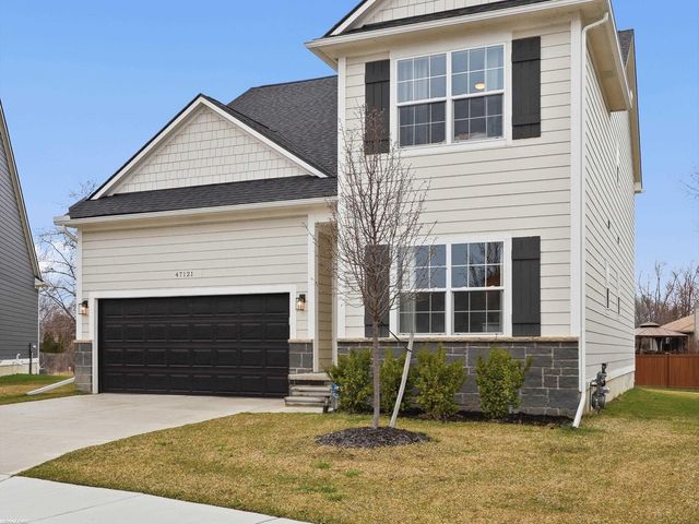 47121 Rosa Court, New Baltimore, MI 48047