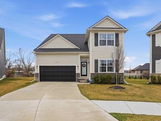 47121 Rosa Court, New Baltimore, MI 48047