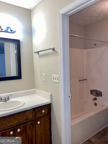 5763 N Castlegate Drive A, Atlanta, GA 30349