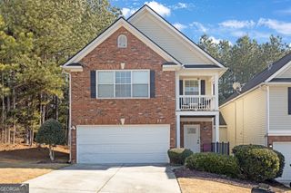 642 Lakes Circle, Lithonia, GA 30058