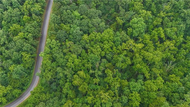 Carrick Drive, Bella Vista, AR 72715