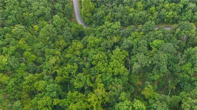 Carrick Drive, Bella Vista, AR 72715
