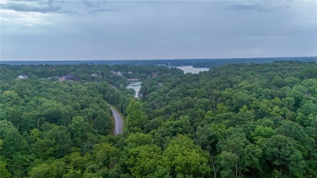 Carrick Drive, Bella Vista, AR 72715