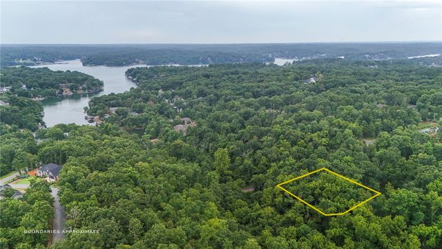 Carrick Drive, Bella Vista, AR 72715