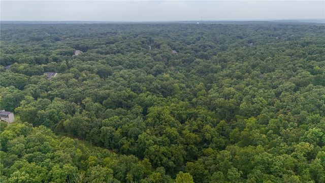 Carrick Drive, Bella Vista, AR 72715