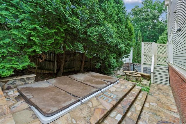 1961 Lois Pointe SE, Smyrna, GA 30080