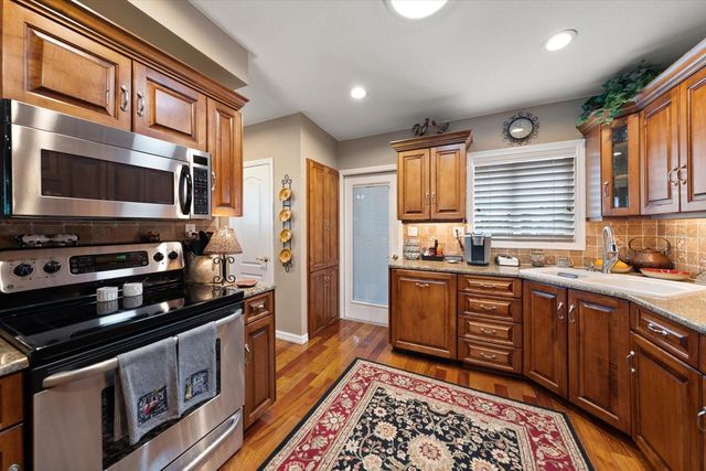 1718 MEREDITH LANE, Belleair, FL 33756