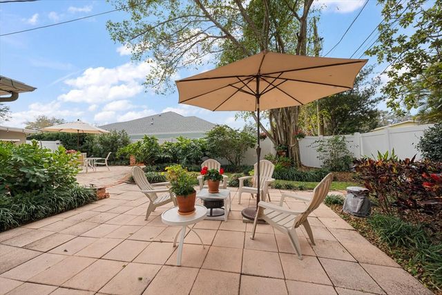 1718 MEREDITH LANE, Belleair, FL 33756