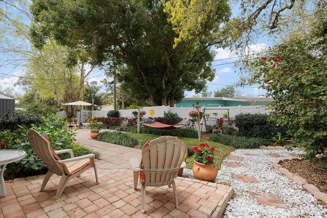 1718 MEREDITH LANE, Belleair, FL 33756