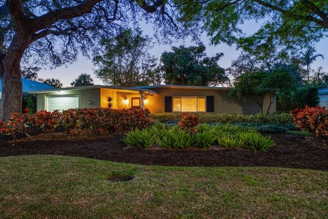 1718 MEREDITH LANE, Belleair, FL 33756