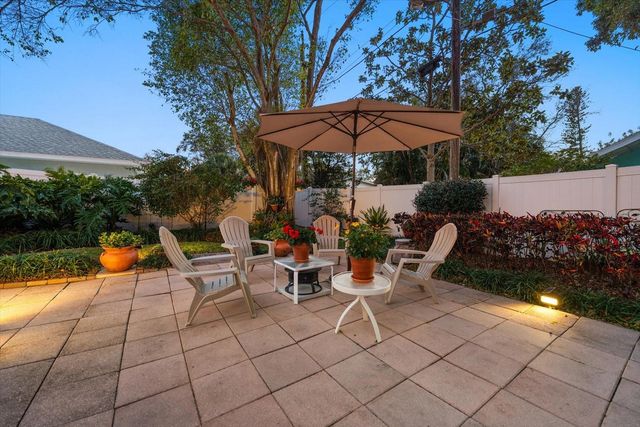 1718 MEREDITH LANE, Belleair, FL 33756