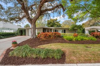 1718 MEREDITH LANE, Belleair, FL 33756
