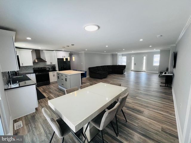 4126 POST RD, Vineland, NJ 08360
