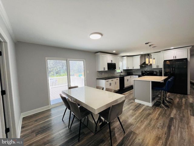 4126 POST RD, Vineland, NJ 08360