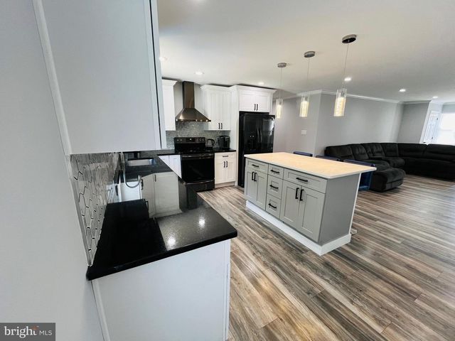 4126 POST RD, Vineland, NJ 08360
