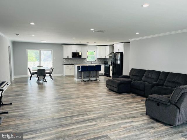 4126 POST RD, Vineland, NJ 08360