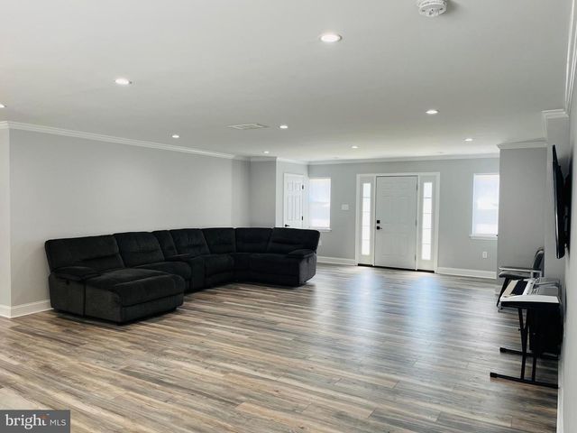 4126 POST RD, Vineland, NJ 08360