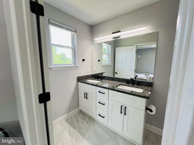 4126 POST RD, Vineland, NJ 08360