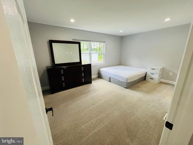 4126 POST RD, Vineland, NJ 08360