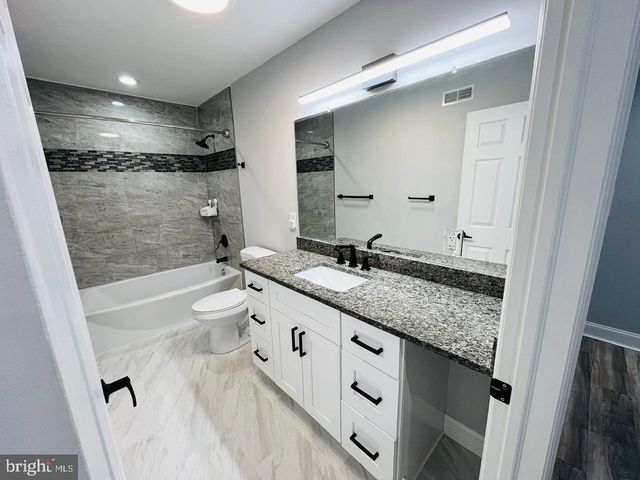 4126 POST RD, Vineland, NJ 08360