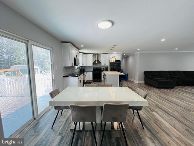 4126 POST RD, Vineland, NJ 08360