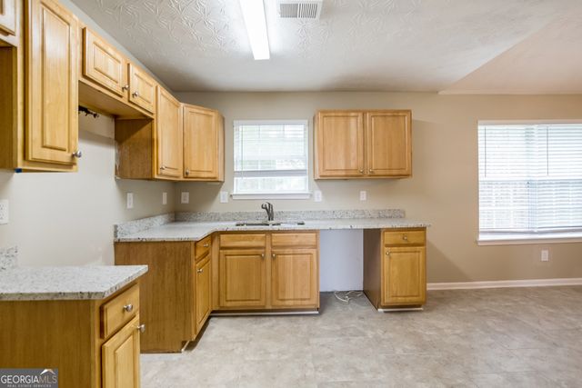 3418 Newgold Trace, Union City, GA 30291