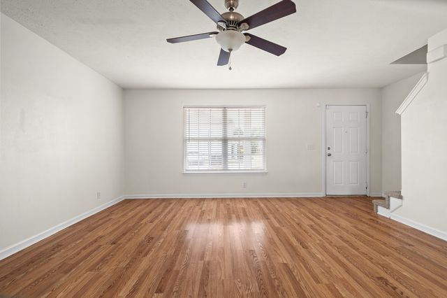 426 Arapaho Dr, Murfreesboro, TN 37128