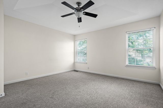 426 Arapaho Dr, Murfreesboro, TN 37128
