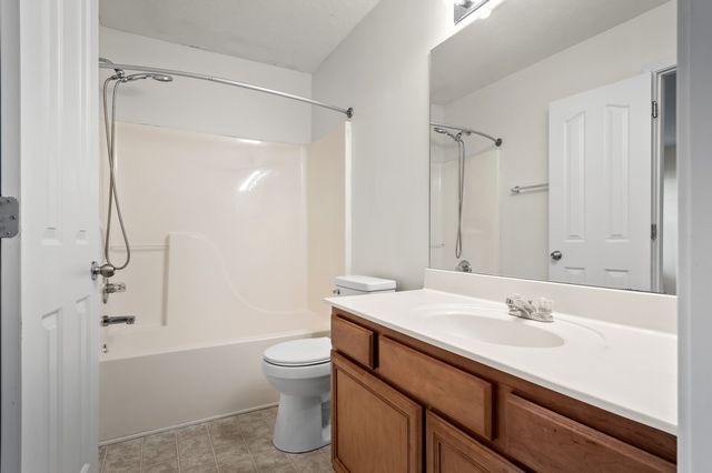 426 Arapaho Dr, Murfreesboro, TN 37128