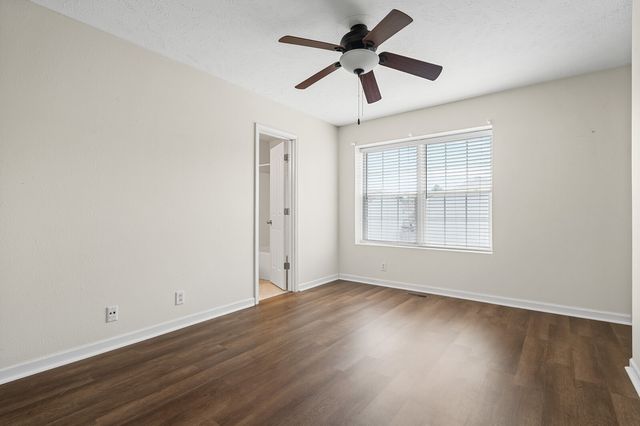 426 Arapaho Dr, Murfreesboro, TN 37128