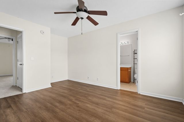 426 Arapaho Dr, Murfreesboro, TN 37128