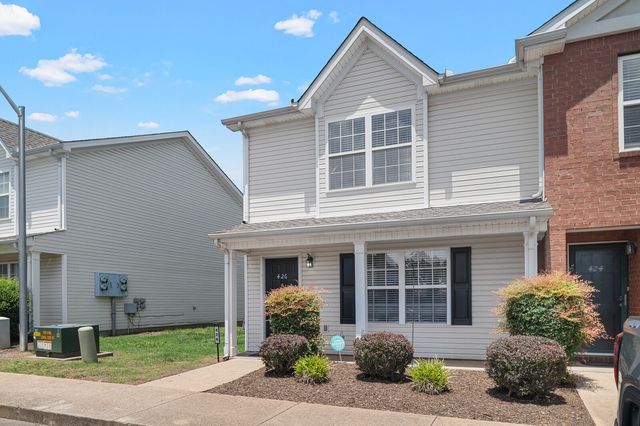426 Arapaho Dr, Murfreesboro, TN 37128