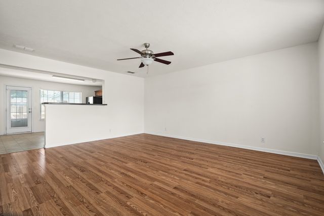 426 Arapaho Dr, Murfreesboro, TN 37128