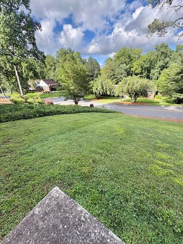 704 Lenna Lane, Dalton, GA 30720