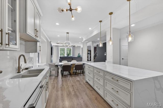 3839 Shaw Boulevard, St Louis, MO 63110