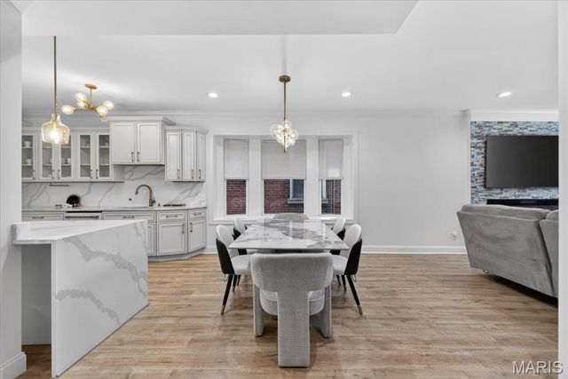 3839 Shaw Boulevard, St Louis, MO 63110